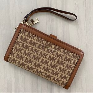 Michael Kors Signature Wristlet